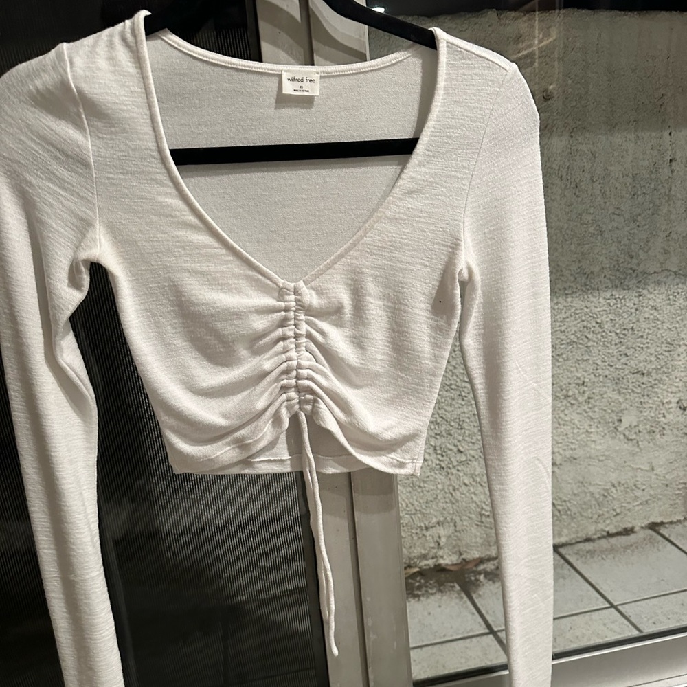 Aritzia white crop top